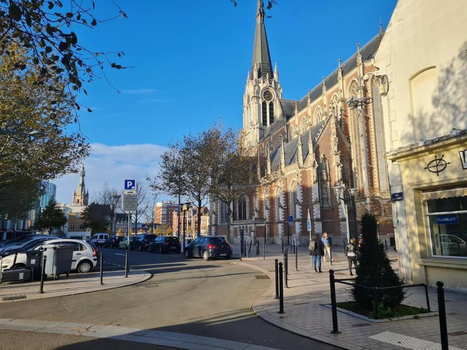 Bel Appartement 3 Suites Privatives Hyper Centre Tourcoing Exterior foto